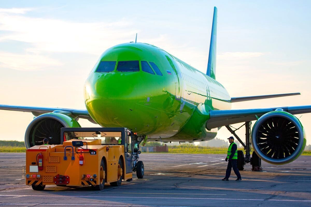  📷   Аэродромный тягач БЕЛАЗ-54011. Фото ОАО «БЕЛАЗ»