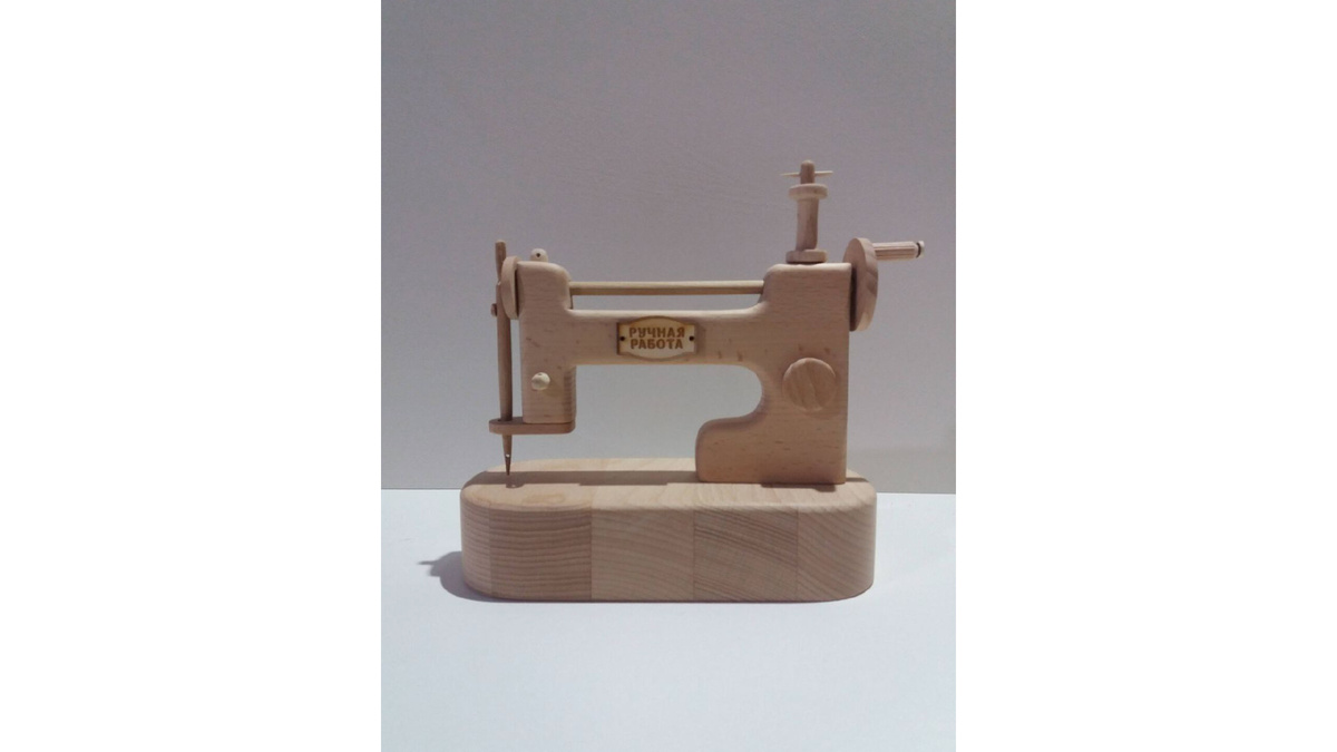 В работе всегда должно быть место творчеству. Отойти от станков, взять ручной инструмент и давай творить! 🤓