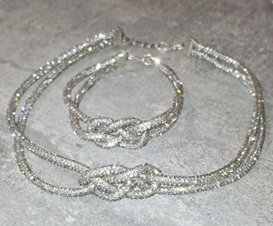 Украшения из стразового шнура