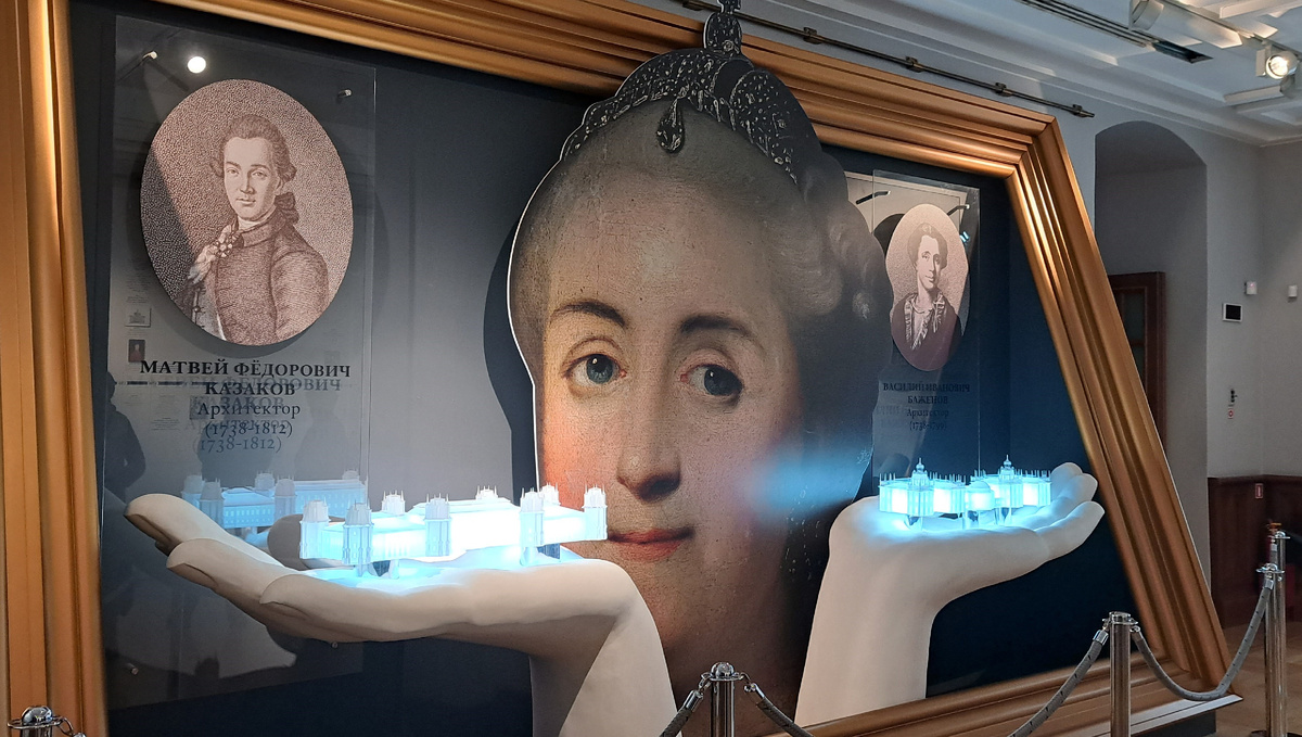 (см. галерею)первая выставка