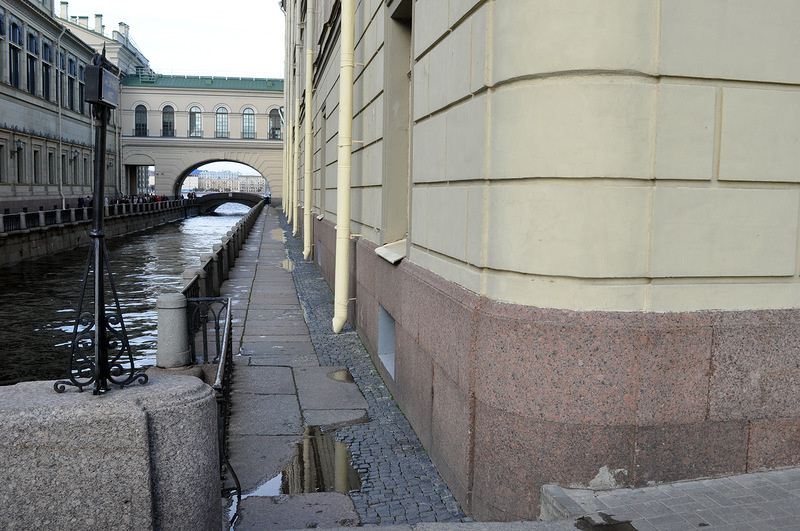 Место съёмок: угол Зимней канавки и Миллионной улицы
