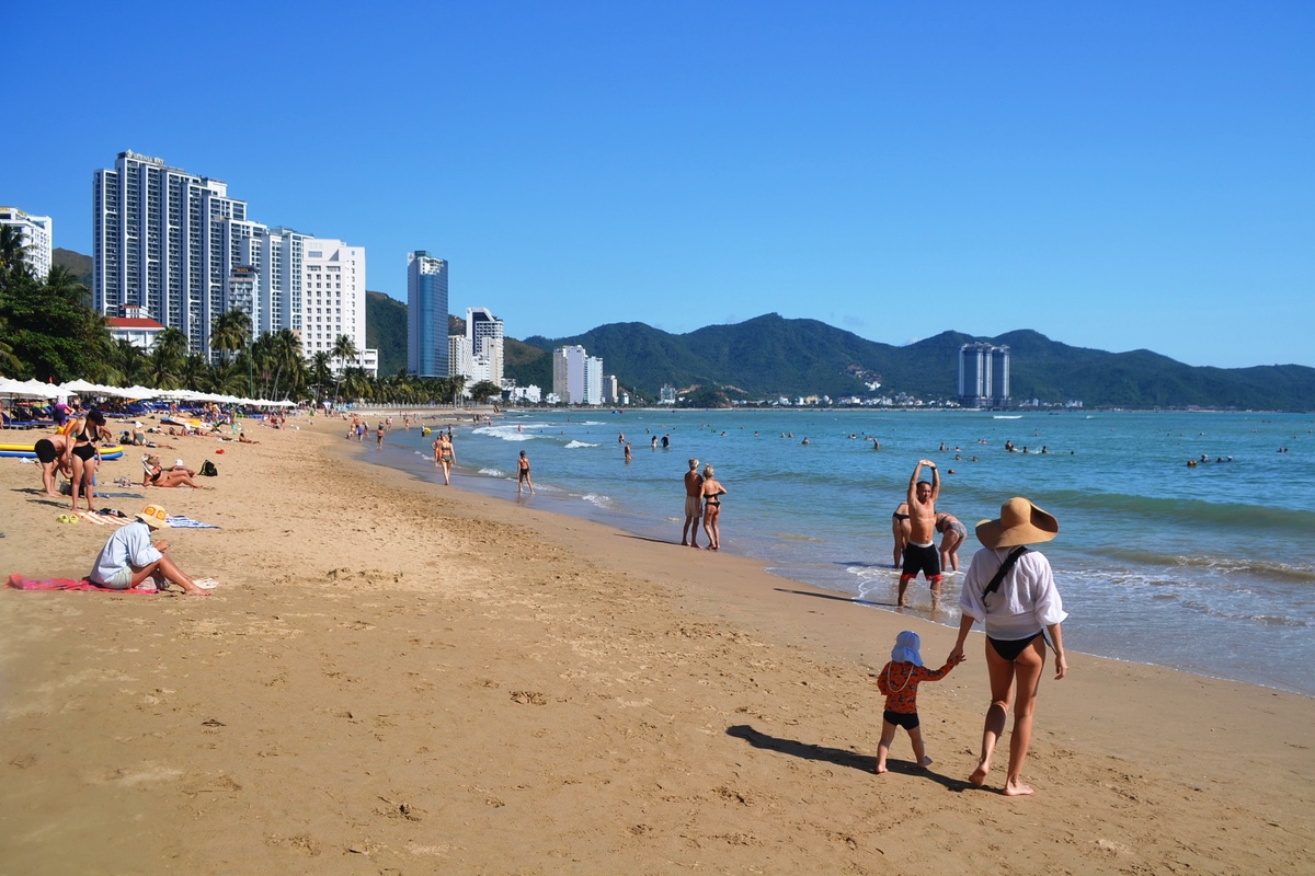 Пляж в Нячанге в январе 2026