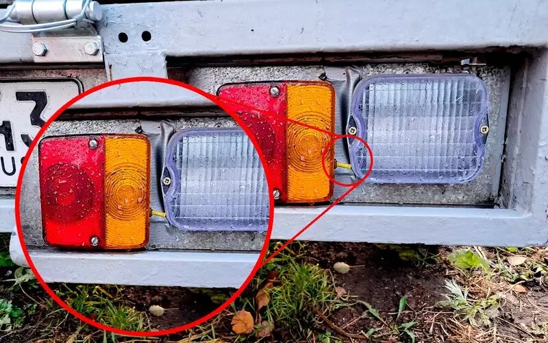 Фонарь заднего хода от УАЗ Хантер на прицепе📷
