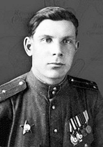 Петр Долгов