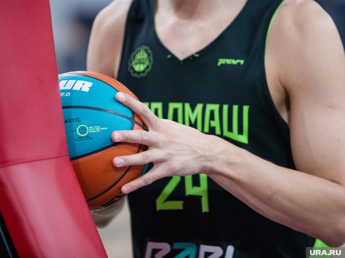     Команда познакомится с новым тренером 15 января