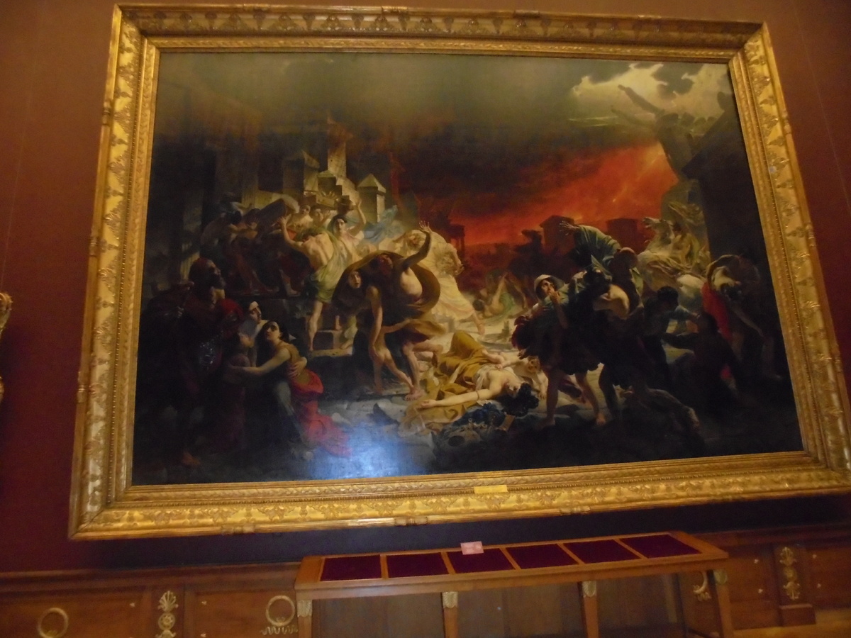 И это тоже из предыдущей поездки, когда мне из-за внука совсем не удалось походить по музею. Показала ему только "Последний день Помпеи" и "Девятый вал" Айвазовского.