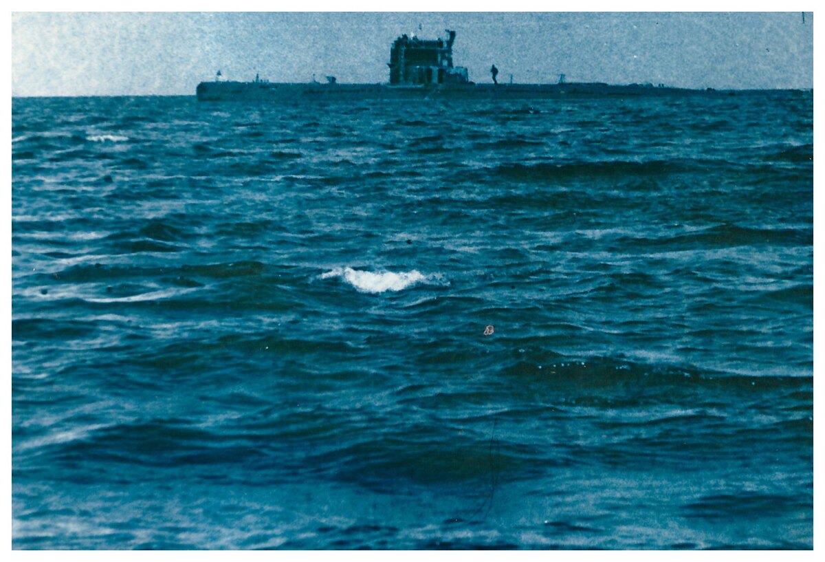 Эта лодка - именно невезучая лодка С-220.  Фото от Военно-морских историй.