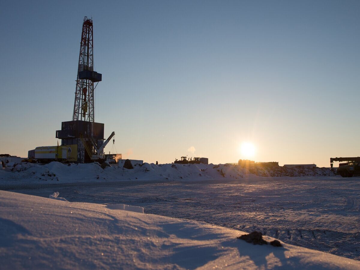    "Роснефть" приступила к бурению скважины© РИА Новости . Пресс-служба ПАО "НК Роснефть"