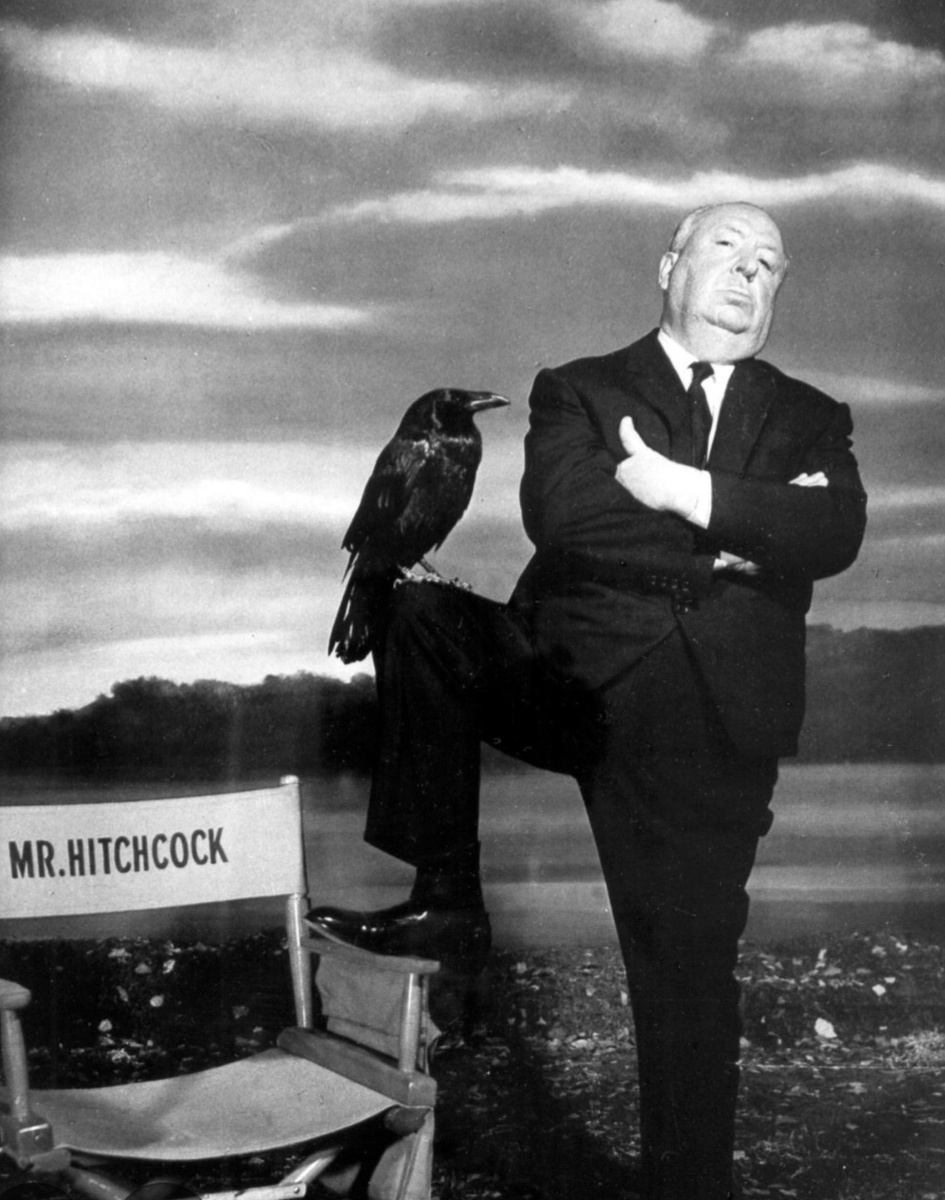 Насмешливый, немного задиристый.