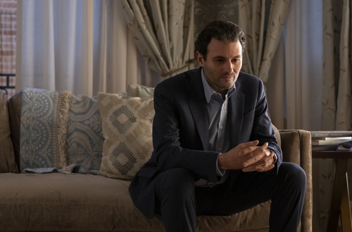 Кадр из сериала «Изобретая Анну»Источник: Netflix