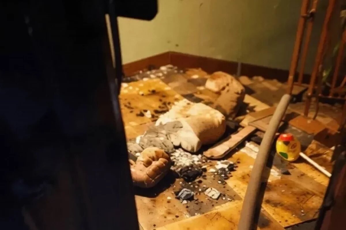    Пожар унес жизни двух человек в доме на проспекте 100-летия Владивостока