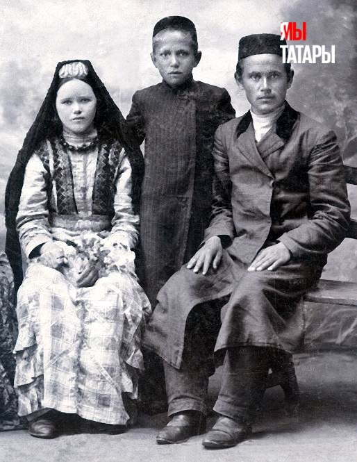 
1910 г. Камаловы Гандалиф, Карам, Касым. с Билярск.
Фото предоставил: © Алмаз Камалов