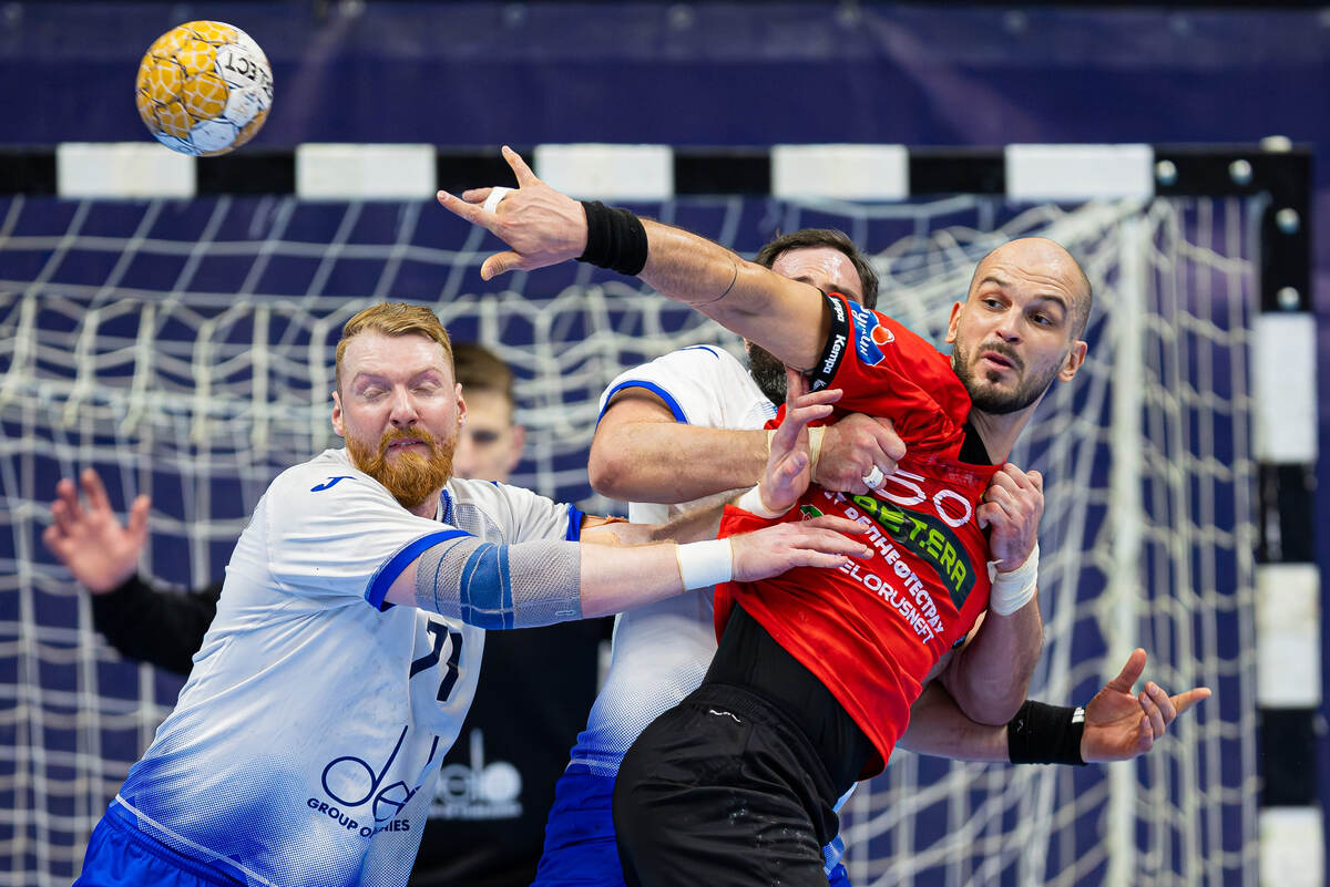    "Мы с белорусами прекрасно знаем друг друга, удивить тут сложно". Артём Королёк против Александра Ермакова и Романа Царапкина