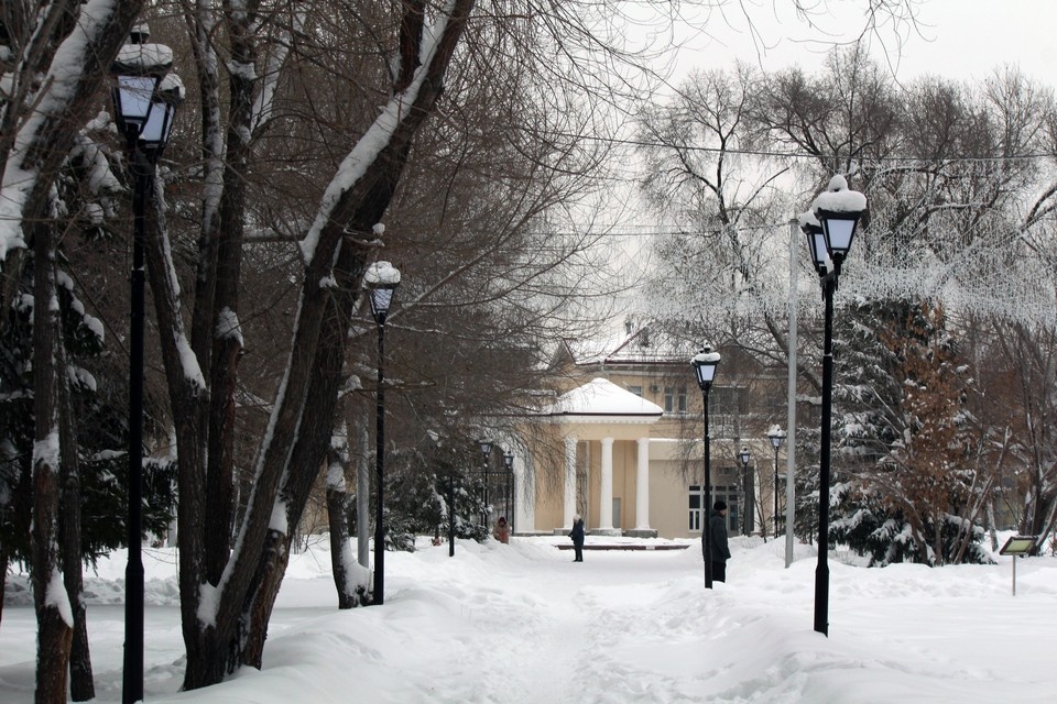    Температура на семь градусов ниже климатической нормы