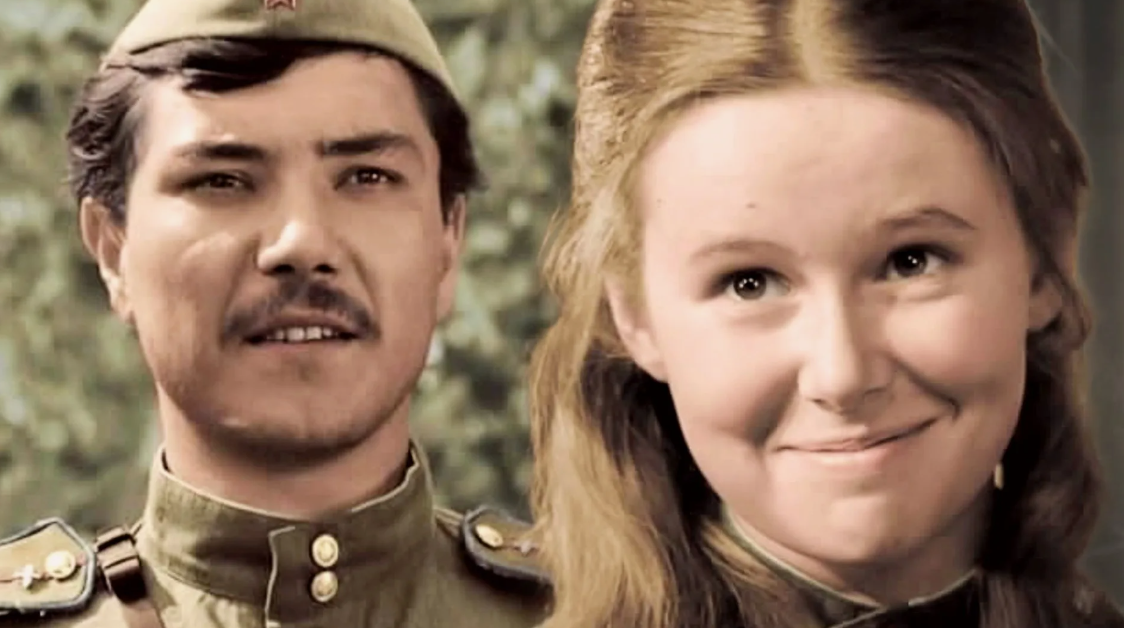 Маша и Ромео. Кадр из фильма «В бой идут одни «старики»»