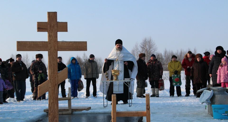    Освящение воды на Крещение / Медиасток.рф