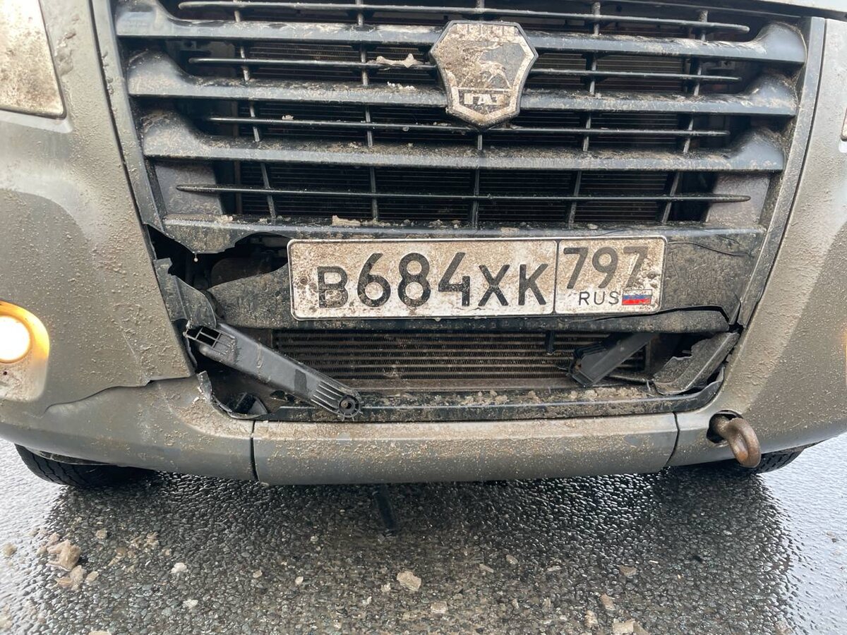 Пришлось менять бампер