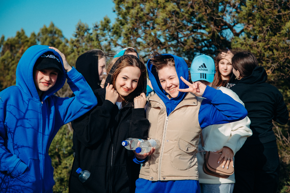 Обязательно возьми с собой одежду для походов и спорта