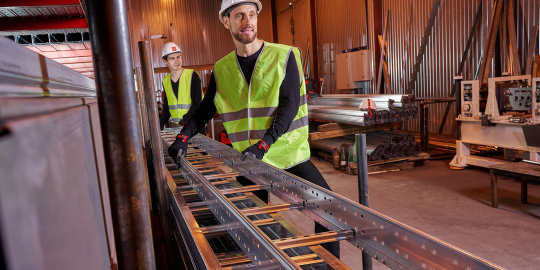 Для чего нужны лестничные лотки?