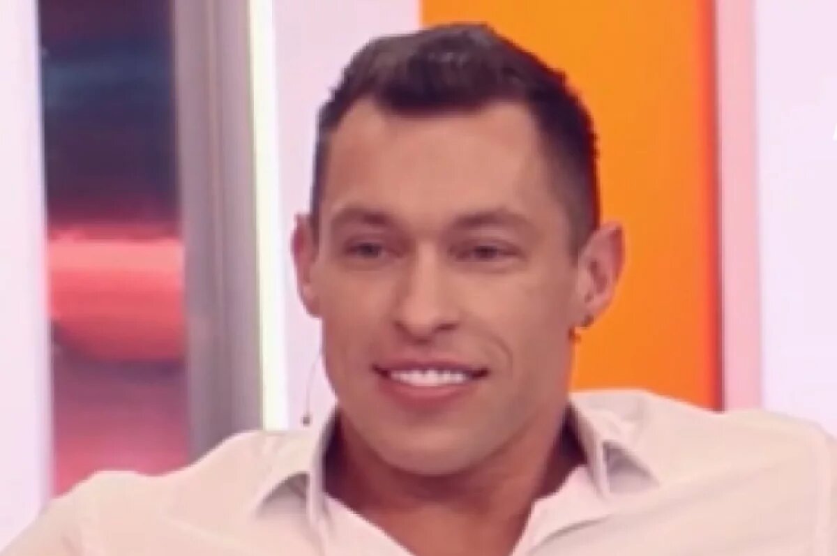    Молодой человек резко высказался о девушках с лишним весом.