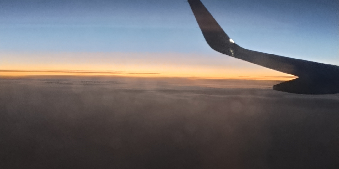 Обработка самолета от обледенения