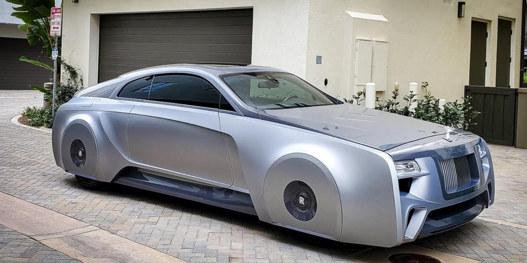 Колесницы эксцентриков: 10 самых невероятных машин знаменитостей