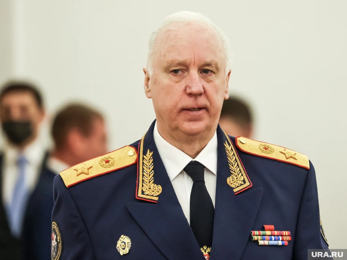     Как пояснил Бастрыкин, основной мишенью для преступников становились участники СВО