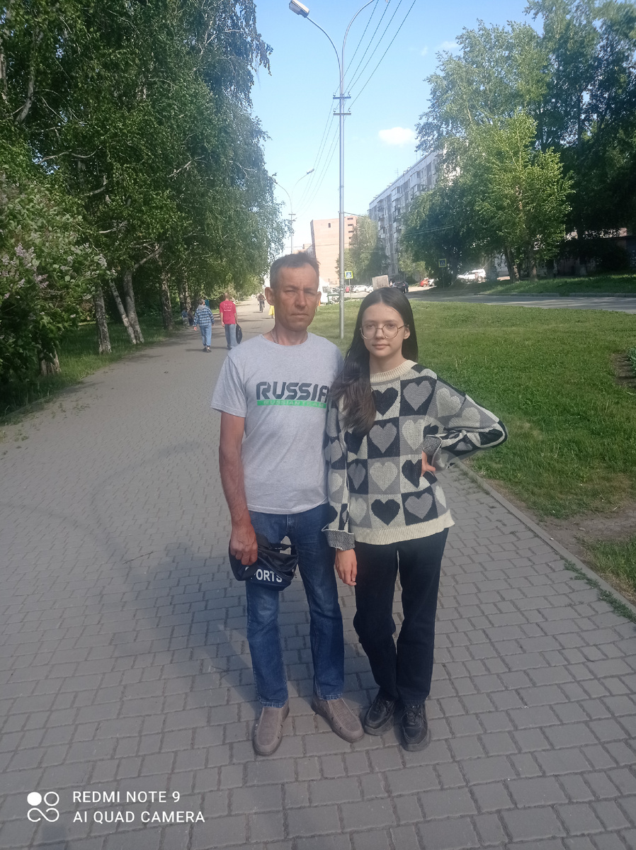 На фото мы с дочкой