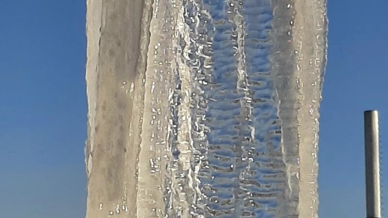     Мороз. Лариса Васильева