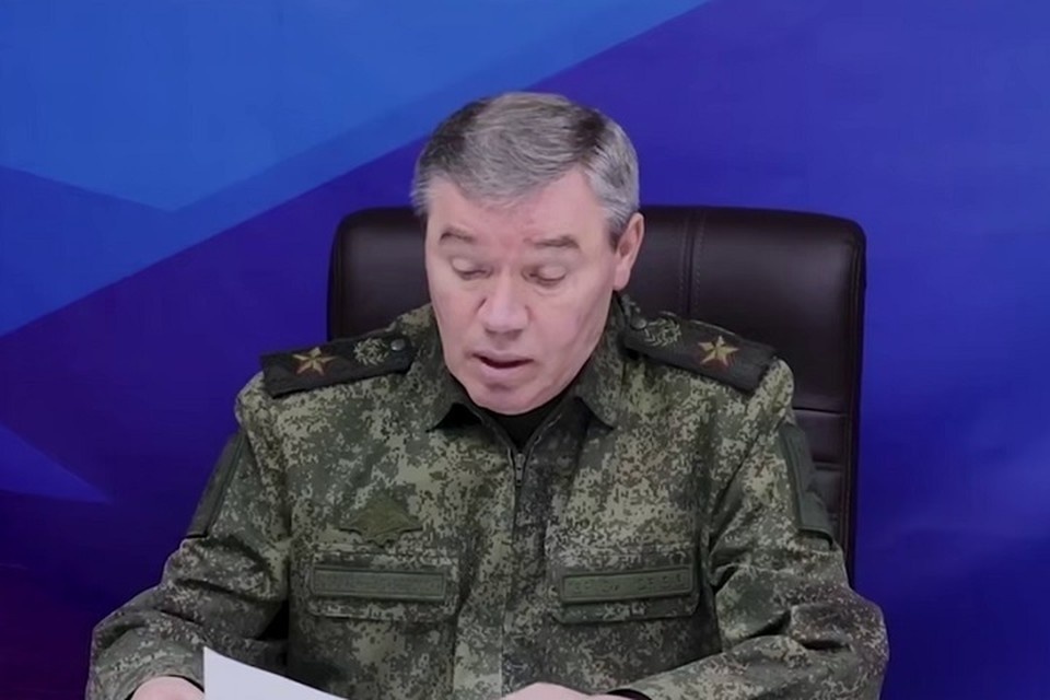    Начальник Генштаба ВС РФ генерал армии Валерий Герасимов проинспектировал группировку войск «Центр». Фото: Минобороны России