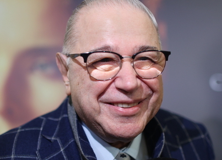     Евгений Петросян