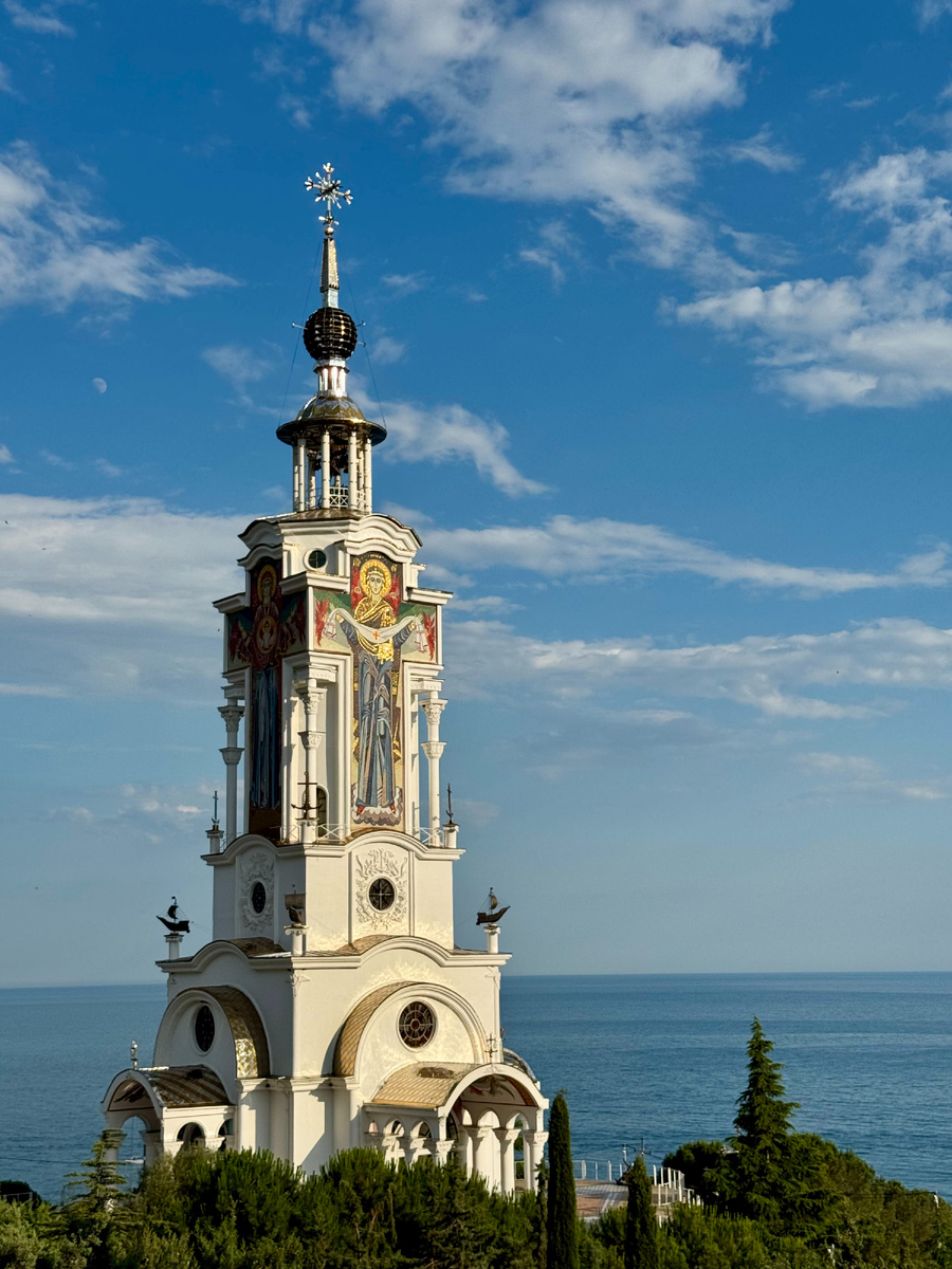 Мощь и величие ощущается даже глядя на фото. 