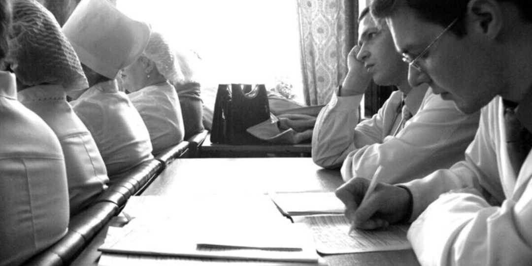 Забудьте всё, что вы знали о взрослении: революционное исследование переписывает этапы развития мозга