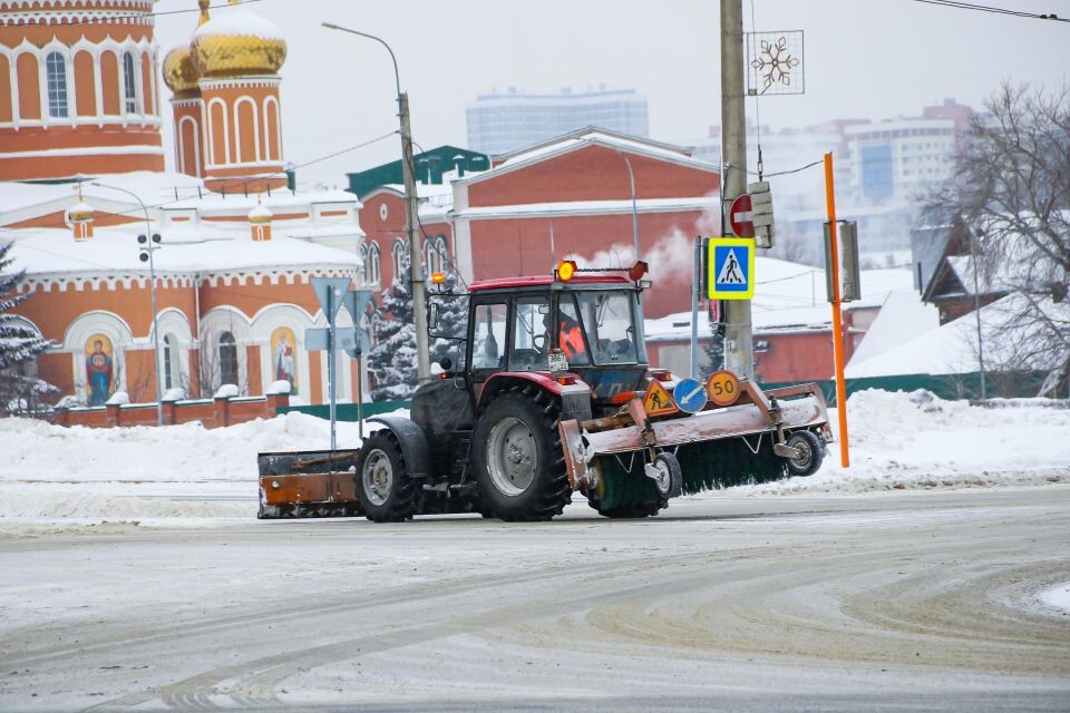    Подготовка купели на Крещение Господне в Барнауле. Источник: Виталий Барабаш