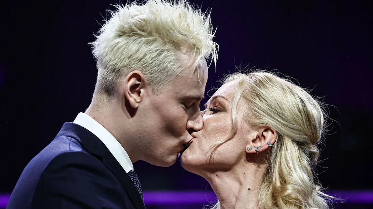 Весной 2025 года артист публично, со сцены на своем концерте, объявил Екатерину своей возлюбленной. 