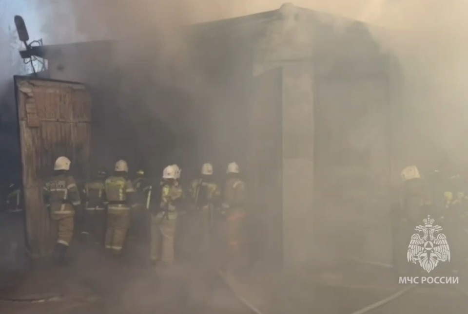    Сейчас тушение продолжается. ГУ МЧС России по Самарской области