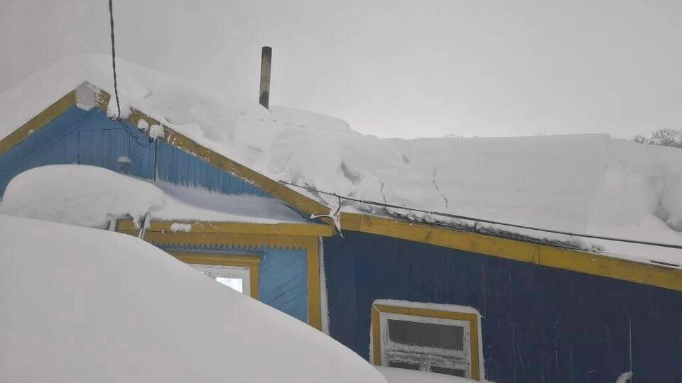     Второй человек за сутки погиб под снежными завалами на Камчатке vk.com/Сергей Лебедев