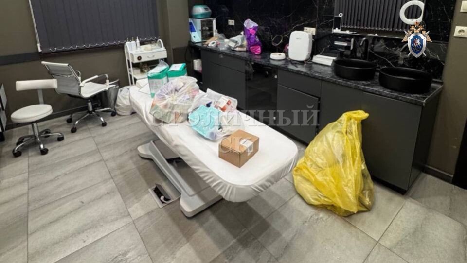    Врача клиники задержали, ей предъявлено обвинение. Источник: ГСУ СК России по Москве