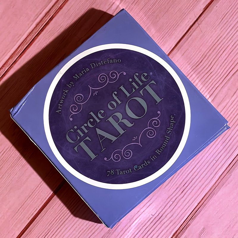 Circle of Life Tarot: дизайн коробки, пиратская версия (фото моё)