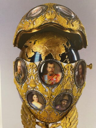 Москва. Оружейная палата, шапка Мономаха, двойной трон и что царь дарил на Пасху