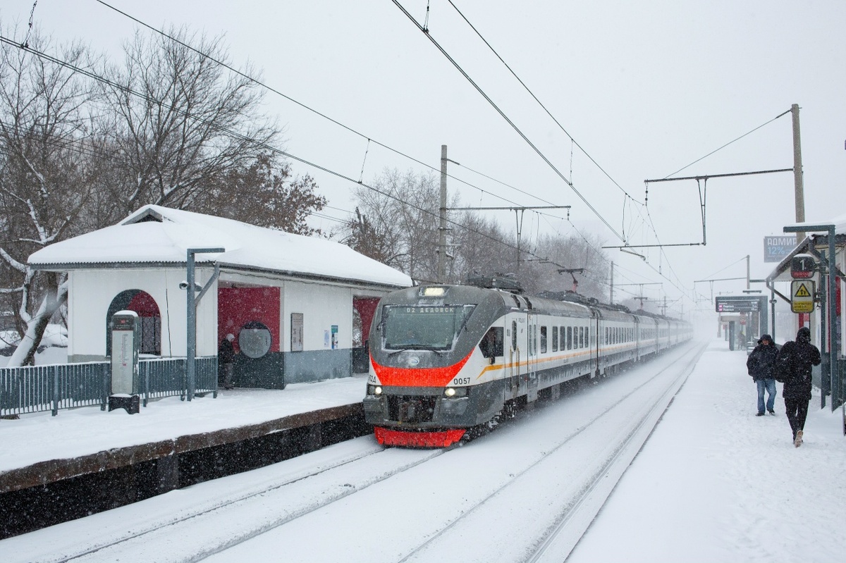 Калитники в границах МЦД являются платформой, а не станцией. Тут нет стрелок, боковых путей, а также тут не проводятся операции по формированию поездов и отправке грузов. Не путайте понятие "станция" в метро и "станция" на железной дороге!