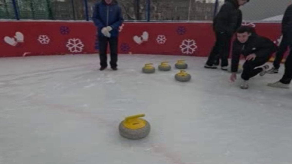    В Курске появилась возможность поиграть в кёрлинг