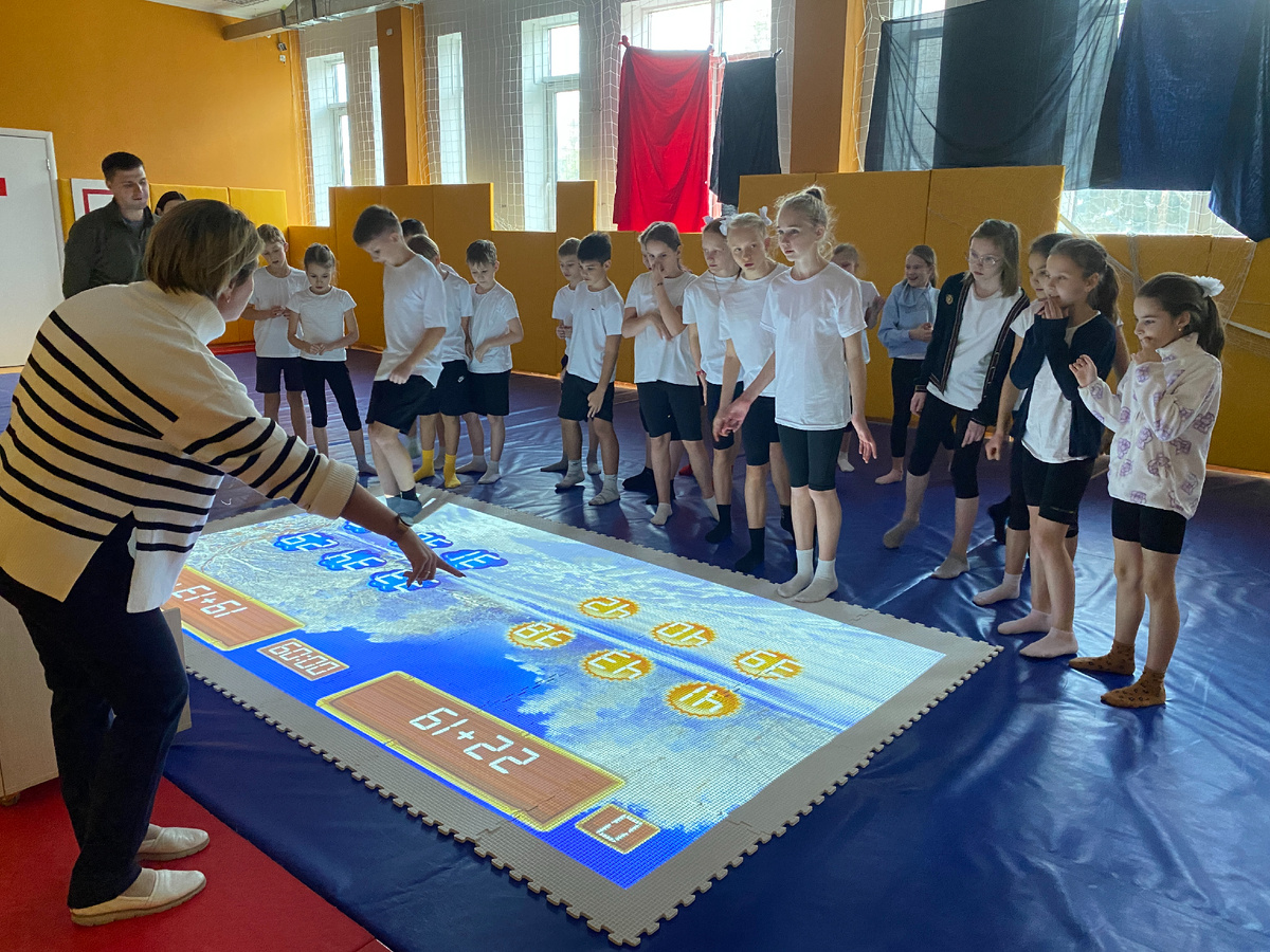 Обучение организации работе на интерактивном полу