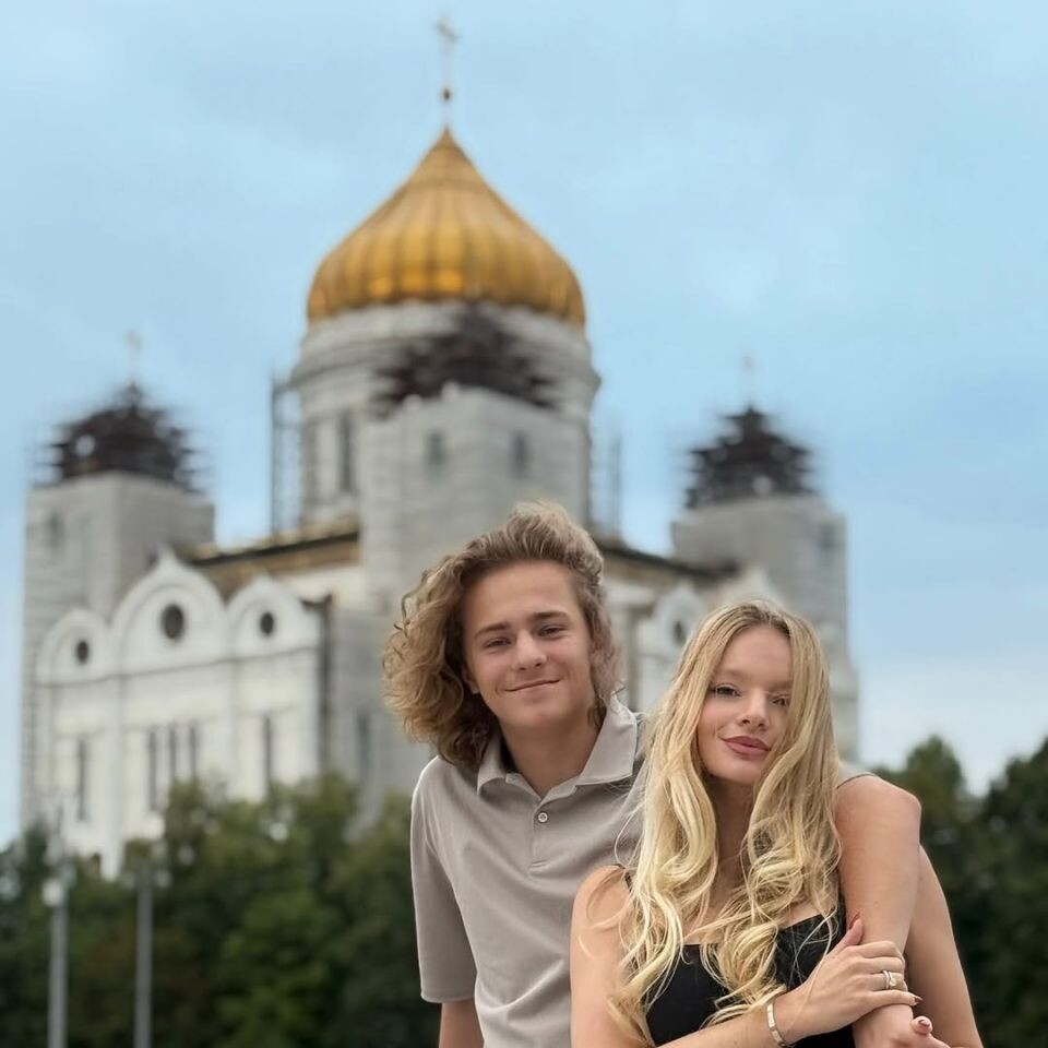    Елизавета и Дени Песковы. Источник: @lisa_peskova*