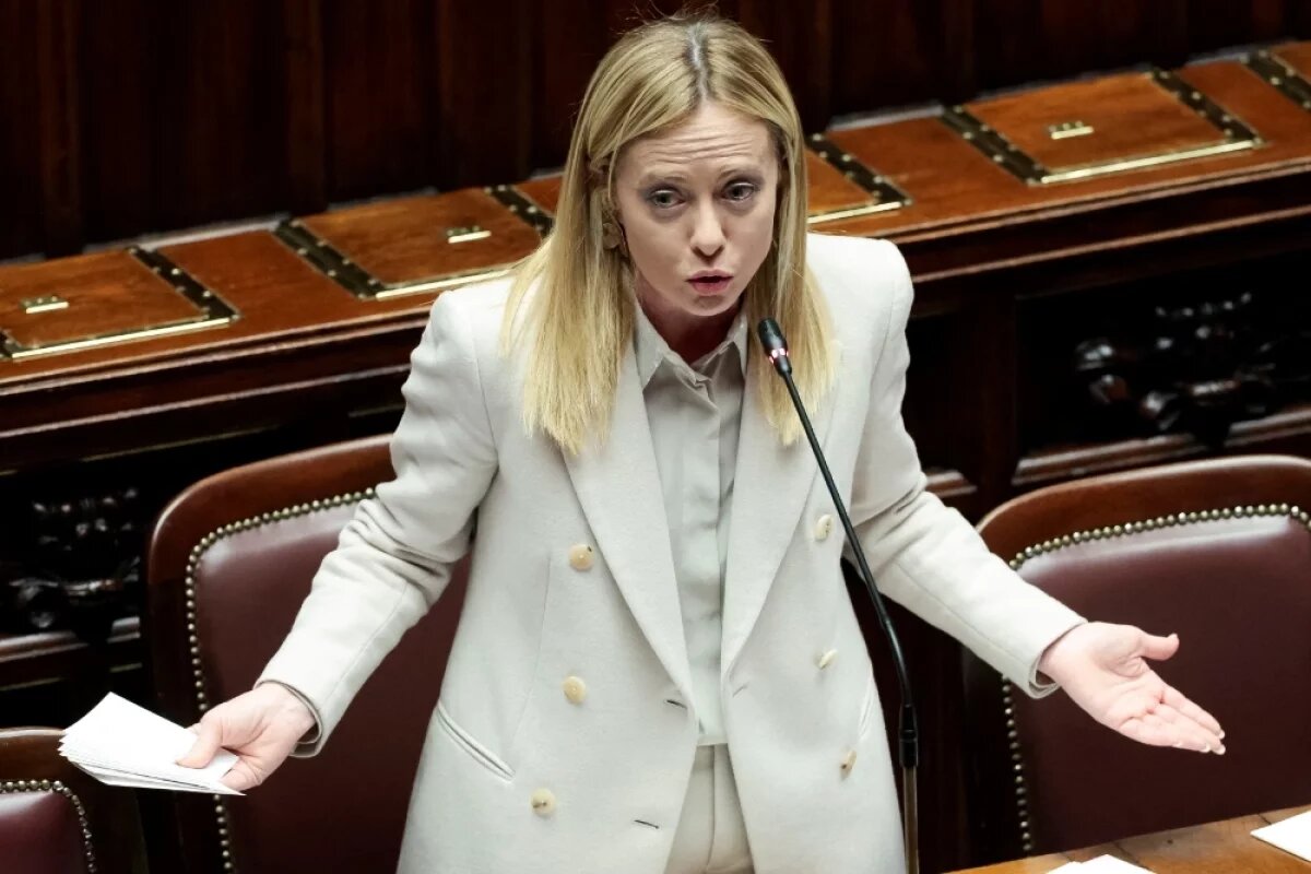    Два дня назад премьер Италии Джорджа Мелони во время своего очередного выступления заявила, что ее кабинет не знает, какие шаги предпринимать, если Штаты решается на оккупацию Гренландии.