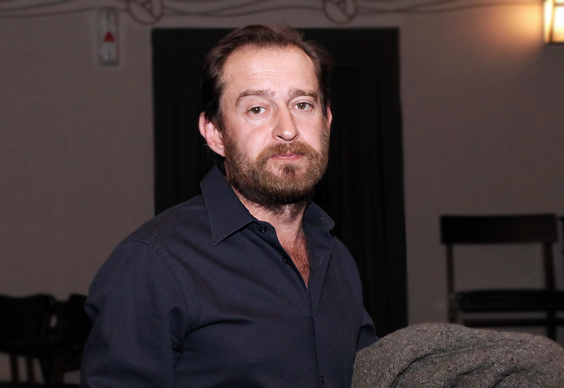 Константин Хабенский: Дорога к счастью через испытания