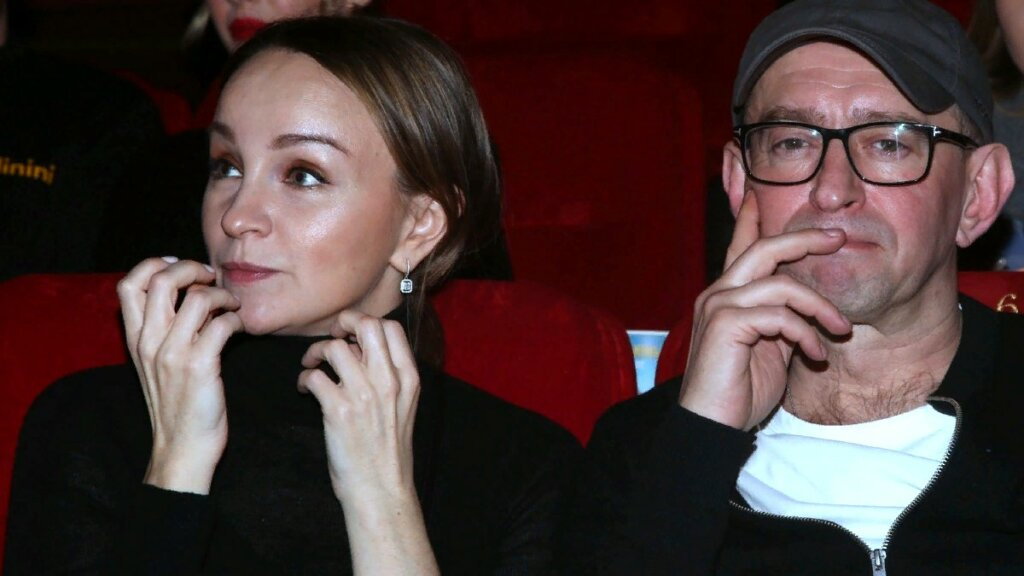 В 2013 году Хабенский женился на актрисе МХТ имени Чехова Ольге Литвиновой, с которой познакомился в стенах театра.