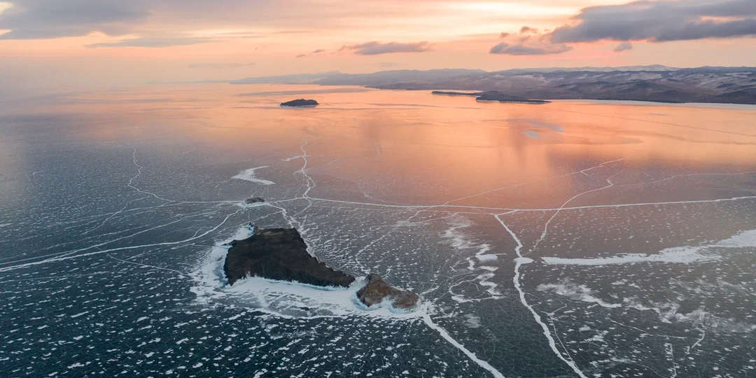 Галерея ледяных чудес Байкала
