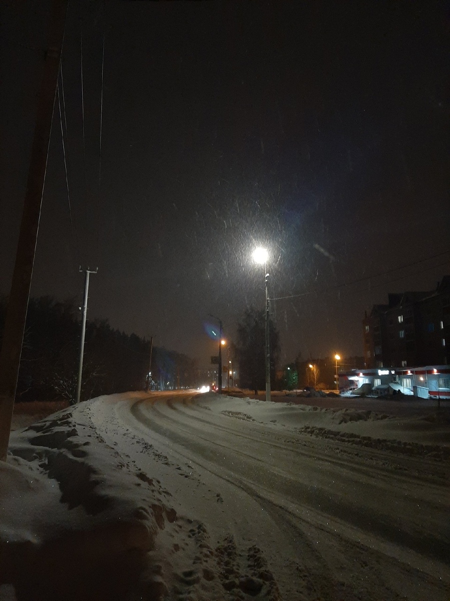 Улица Революционеров возле хирургического комплекса