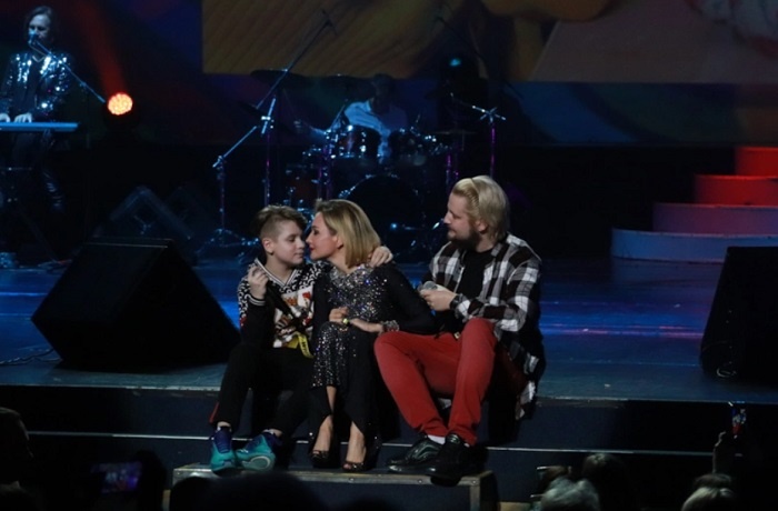 Татьяна Буланова с сыновьями